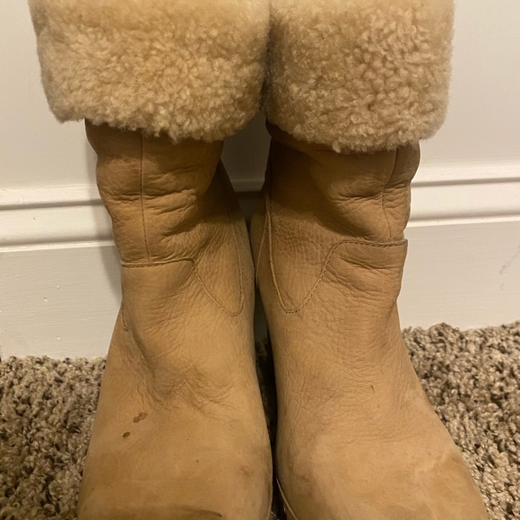 UGG DRESS BOOTS - Picture 2 of 4